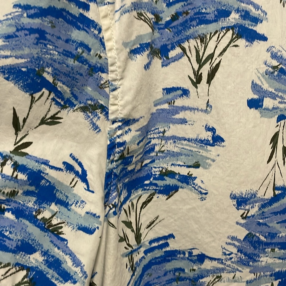 The Rail Button Down . New Condition . Sz Large - image 3